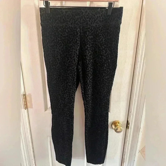Old Navy Black Leopard Print Pants - Picture 1 of 6
